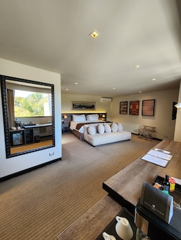 hotel los espanoles plus