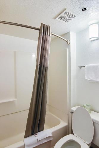motel 6 thousand oaks ca
