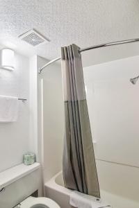 motel 6 thousand oaks ca
