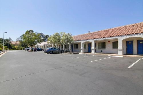 motel 6 thousand oaks ca