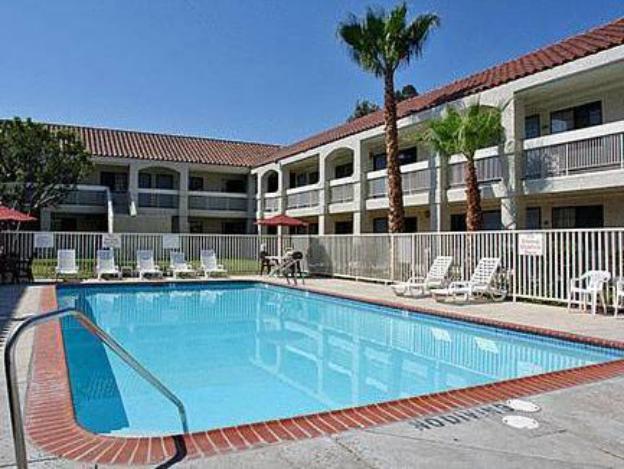 motel 6 thousand oaks ca