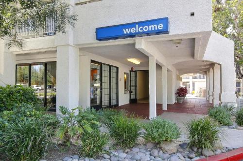 motel 6 thousand oaks ca