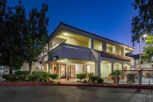 motel 6 thousand oaks ca