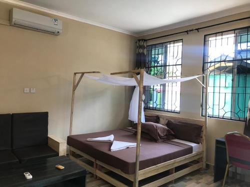 landj modern backpackers kinondoni