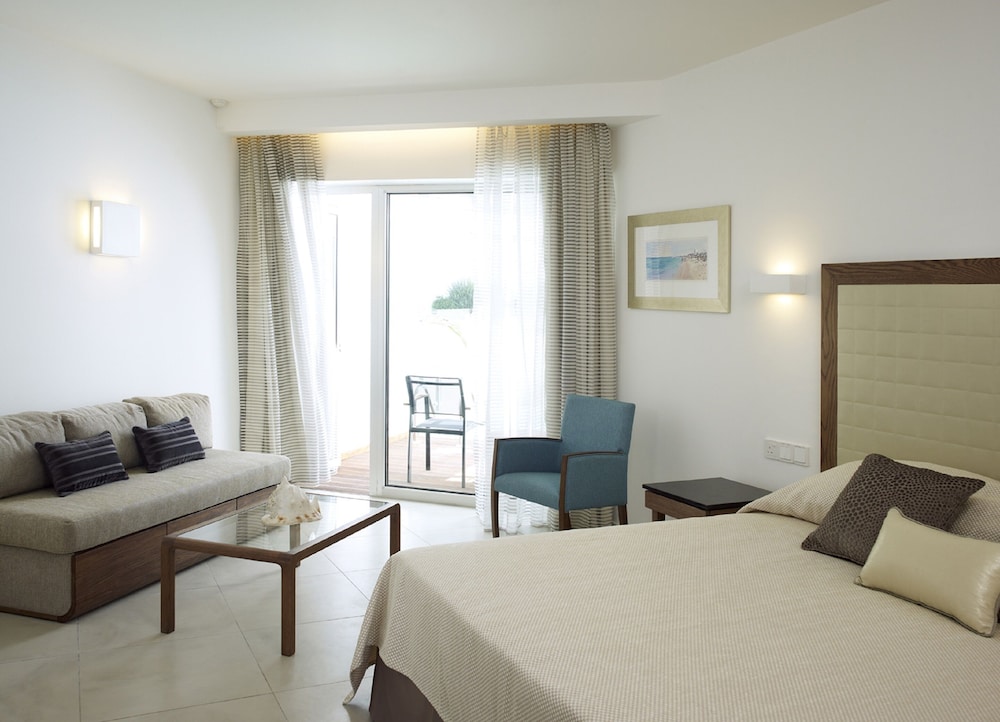 paralimni