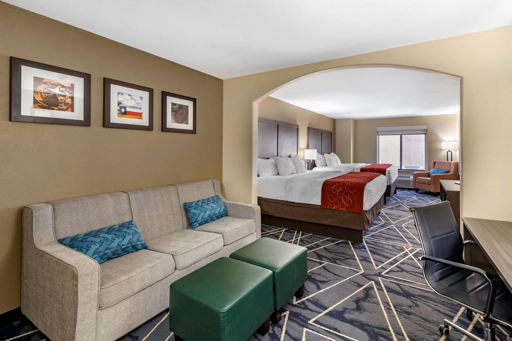 comfort inn and suites