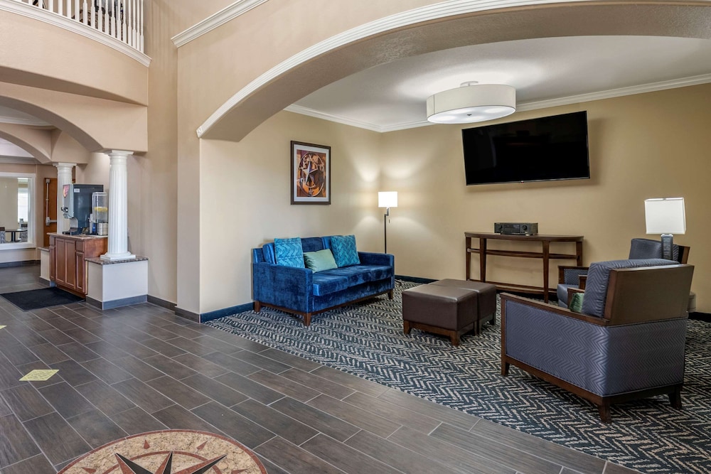 comfort inn and suites
