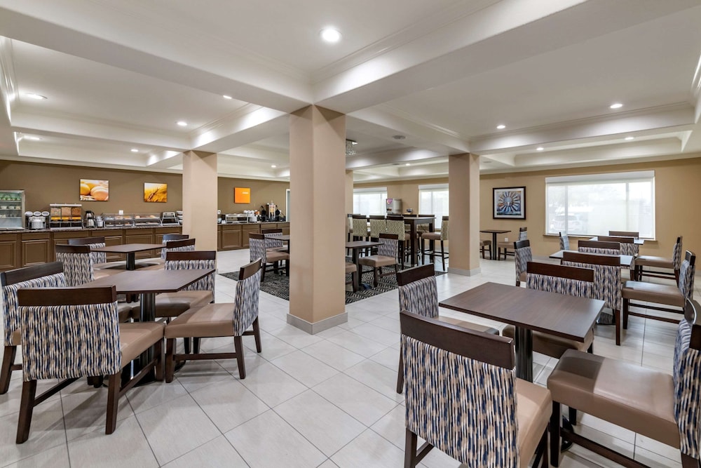 comfort inn and suites