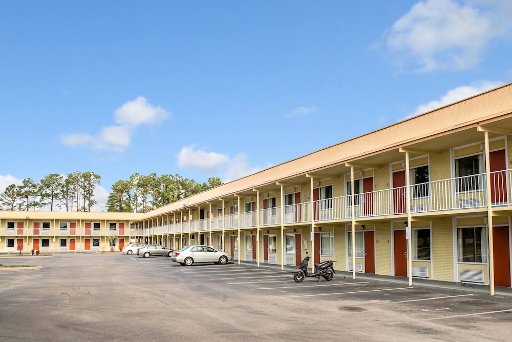 rodeway inn and suites wilmington north
