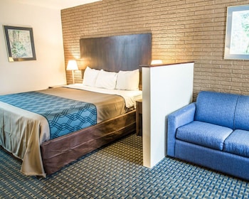 rodeway inn and suites wilmington north