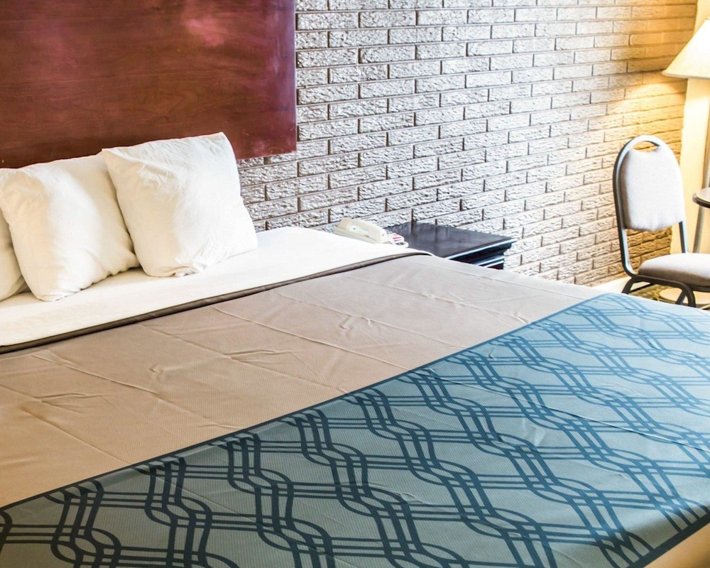 rodeway inn and suites wilmington north