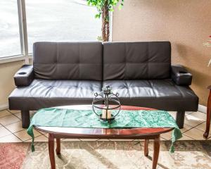 rodeway inn and suites wilmington north