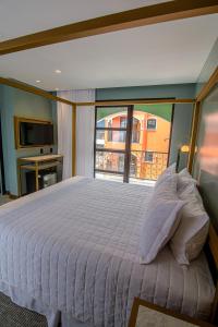 exotica boutique hotel