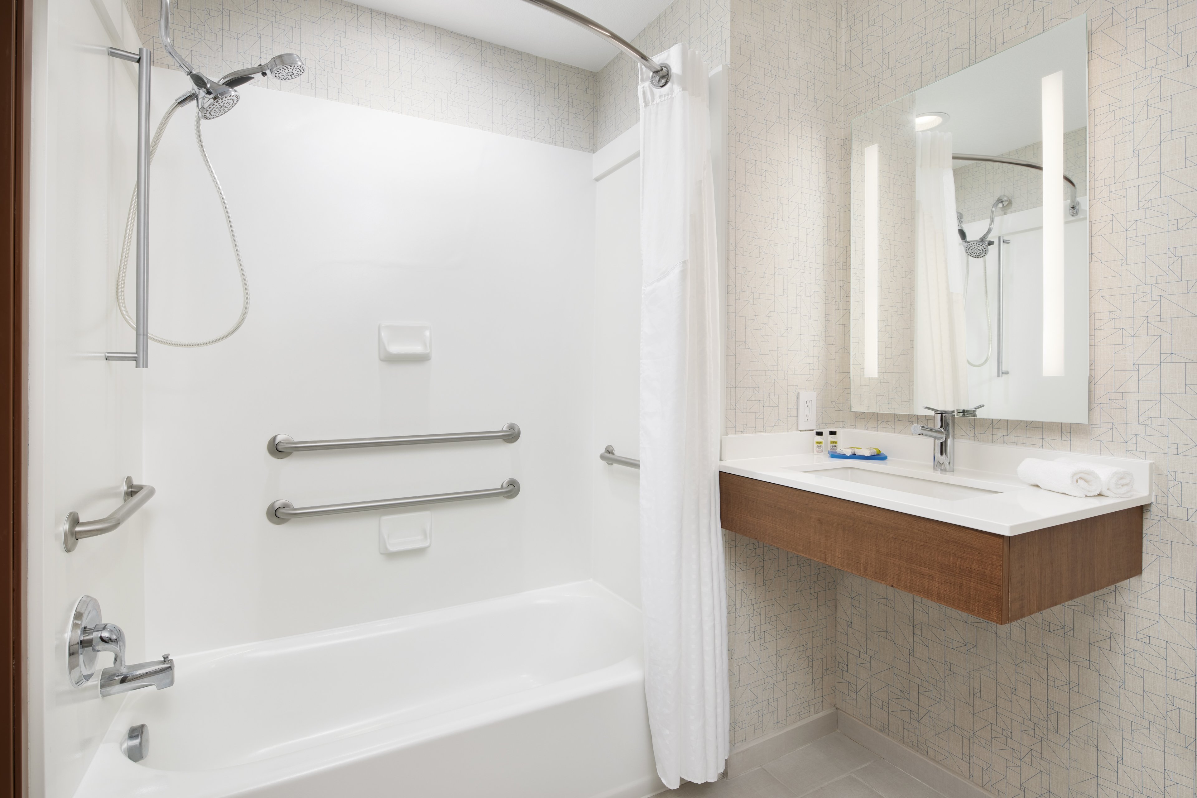 holiday inn express and suites salem by ihg