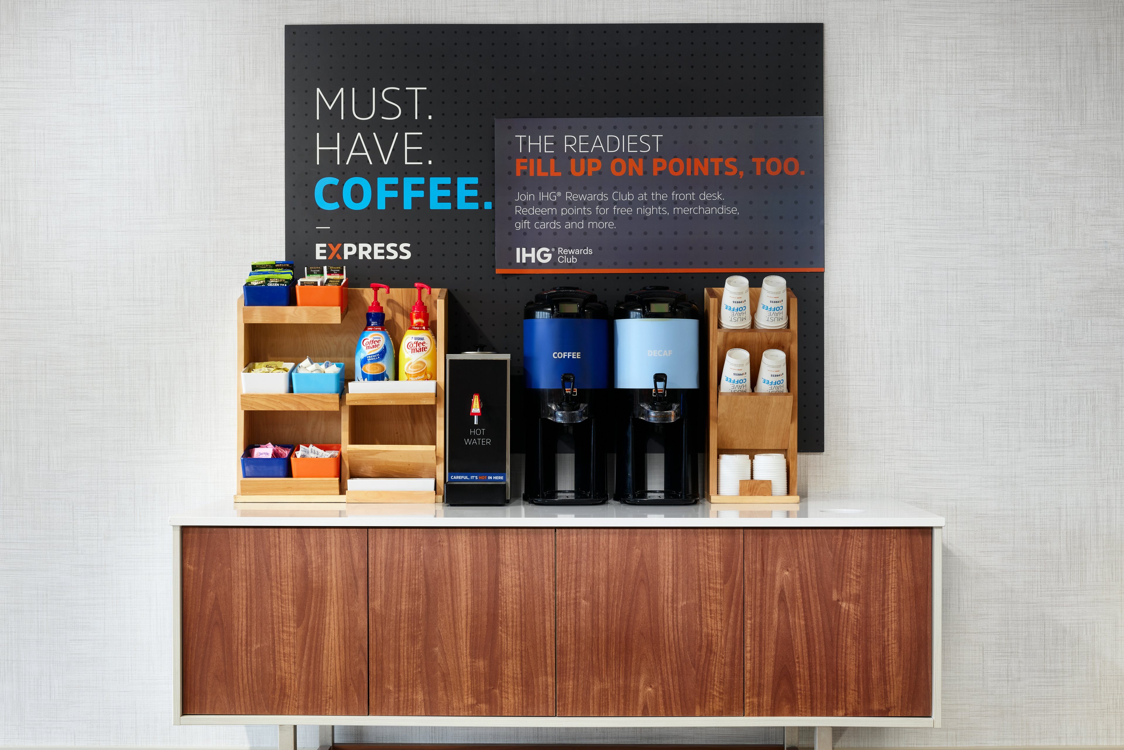 holiday inn express and suites salem by ihg