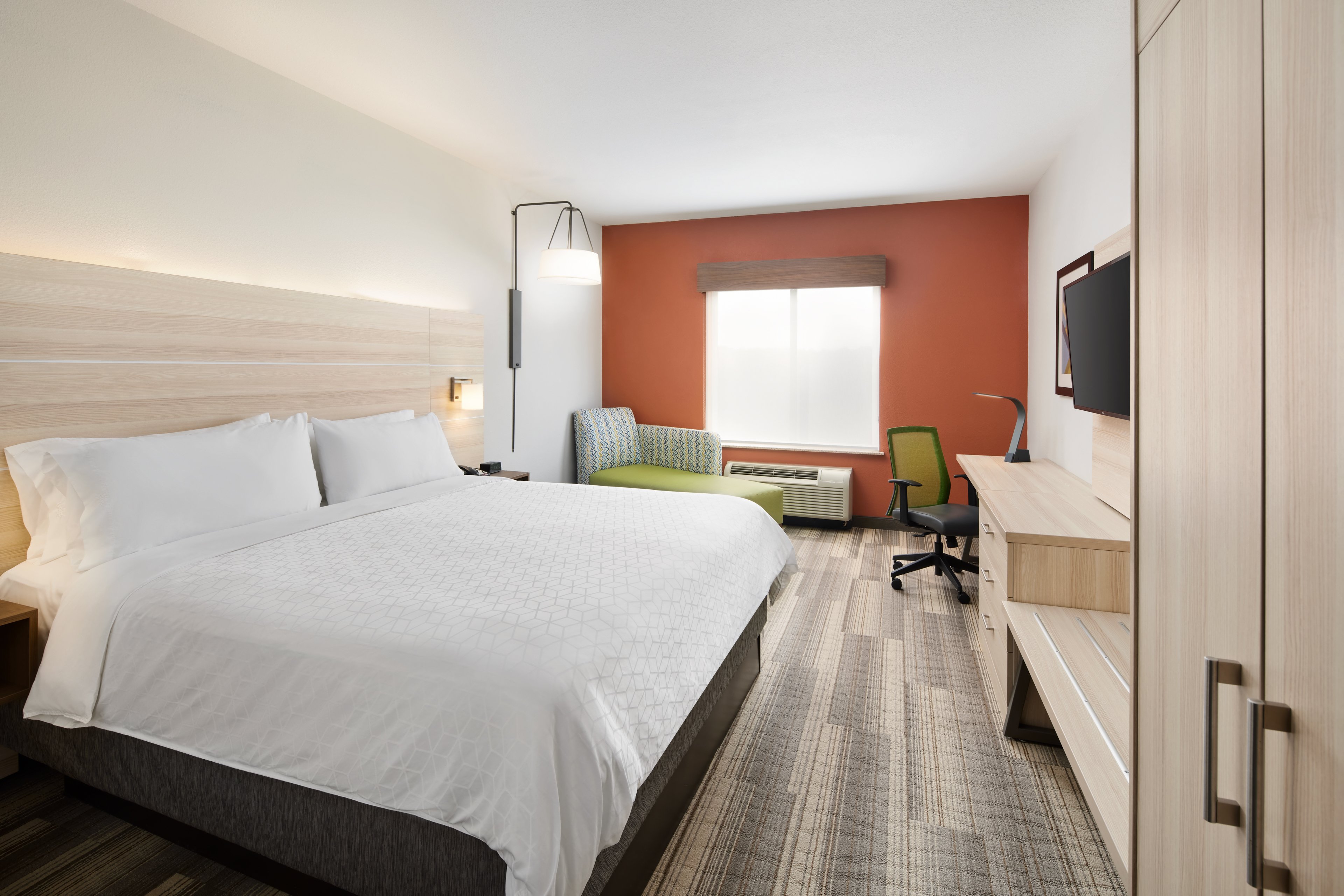 holiday inn express and suites salem by ihg