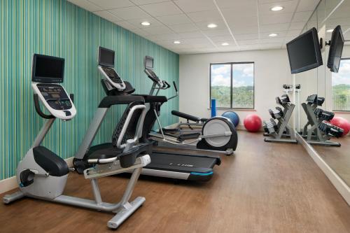 holiday inn express and suites salem by ihg