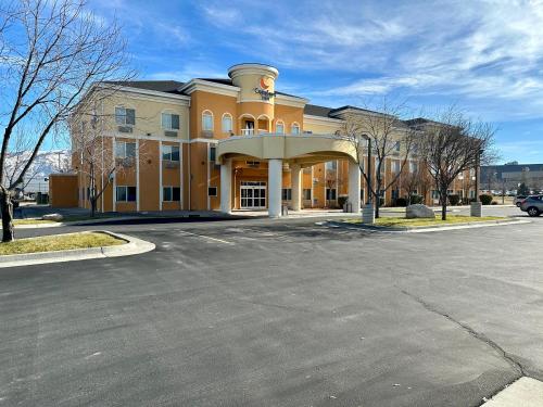 comfort inn ogden near event center