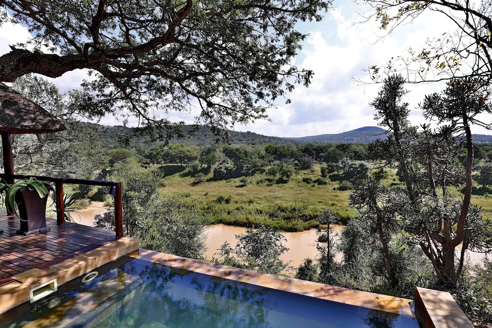 amakhosi safari lodge and spa