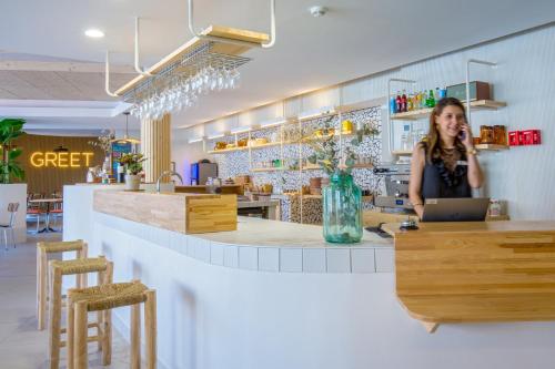 greet hotel salon de provence