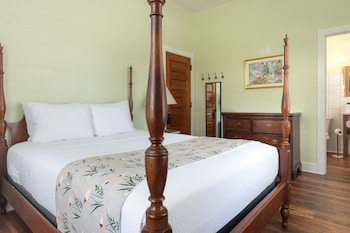 the porch on frances inn