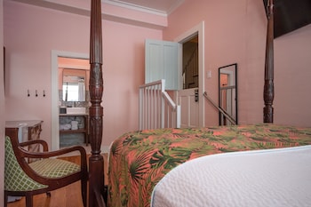 the porch on frances inn