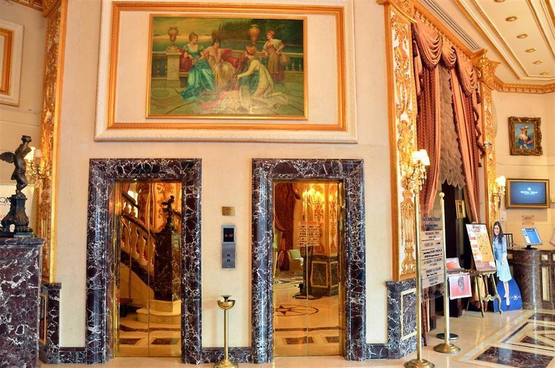 serenada golden palace boutique hotel
