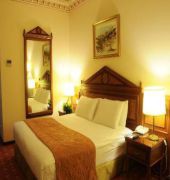 serenada golden palace boutique hotel