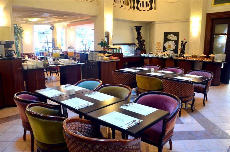 serenada golden palace boutique hotel