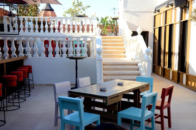 serenada golden palace boutique hotel
