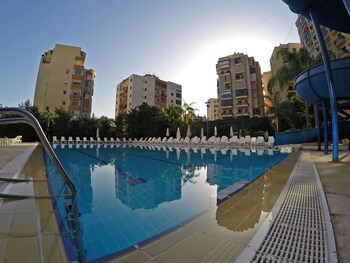 the cosmopolitan hotel