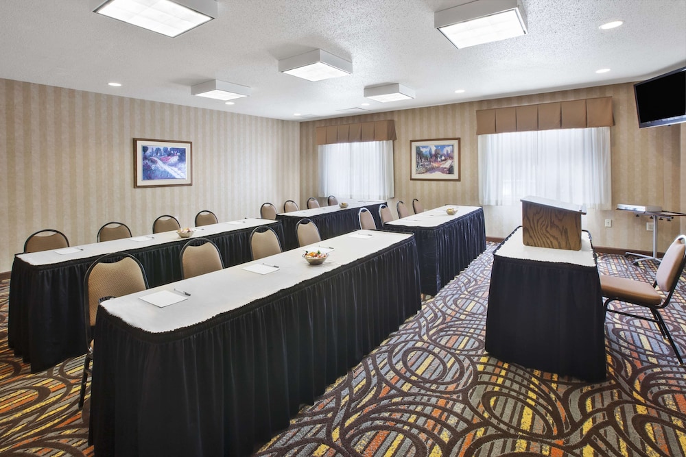 hampton inn pittsburgh area beaver valley centertownship