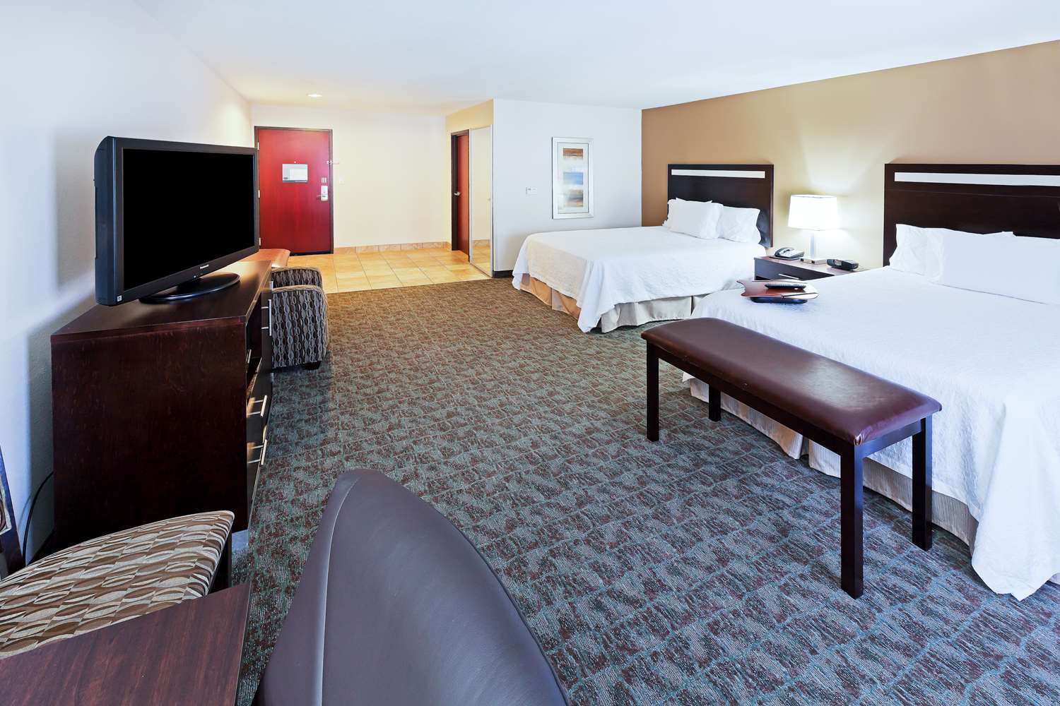hampton inn and suites liberal