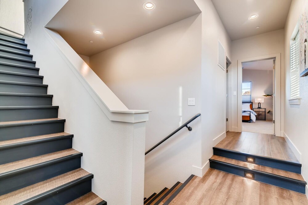 fancy townhome near old town breweries and river