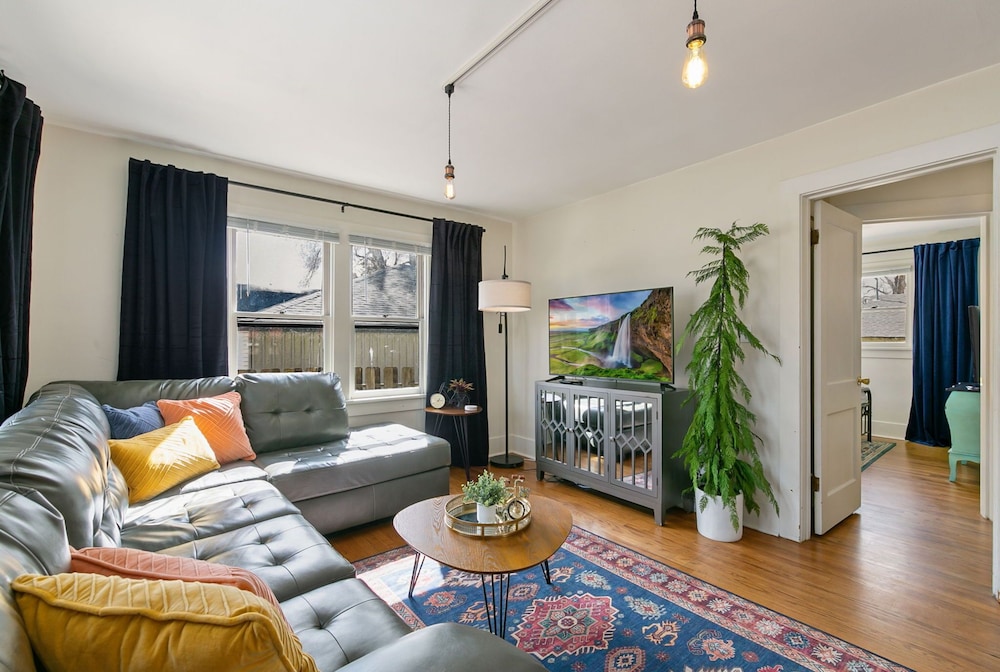 mulberry place a charming cottage near old town