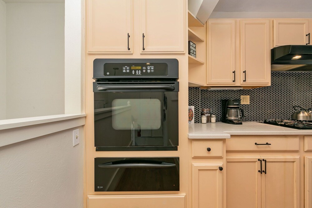 mulberry place a charming cottage near old town