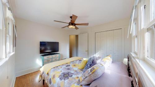 mulberry place a charming cottage near old town