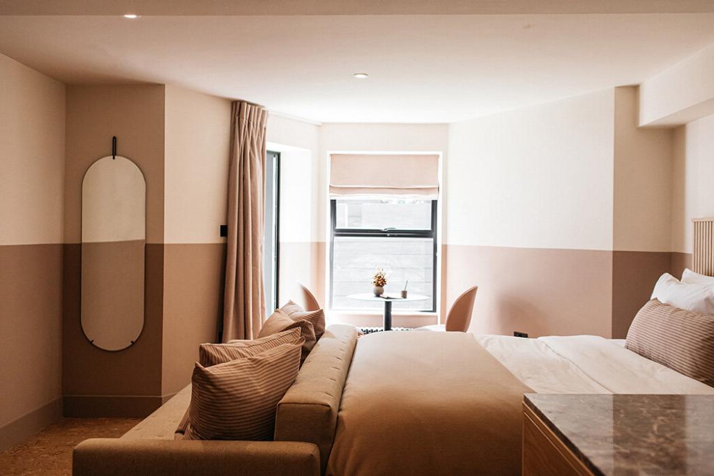 port hotel