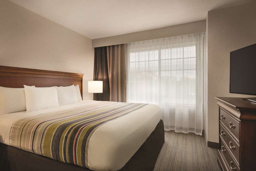 country inn and suites by radisson valparaiso in