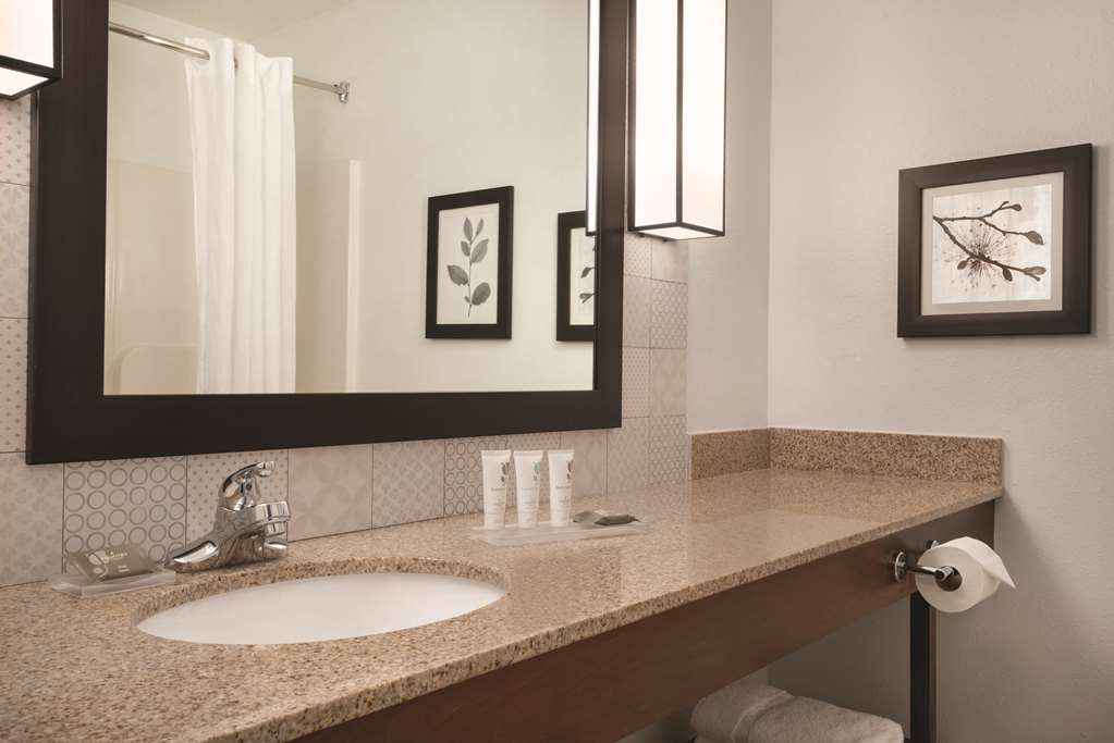 country inn and suites by radisson valparaiso in