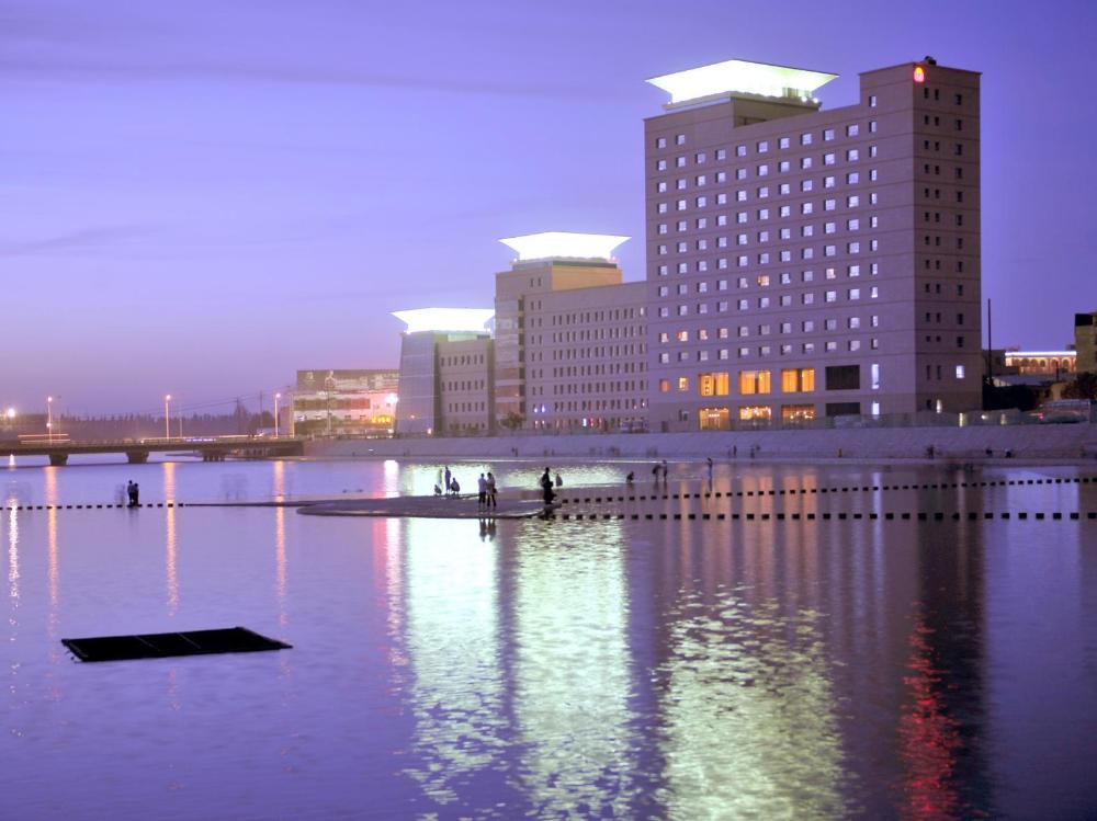 dunhuang grand soluxe hotel