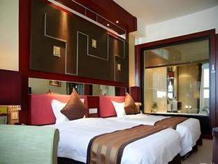 dunhuang grand soluxe hotel