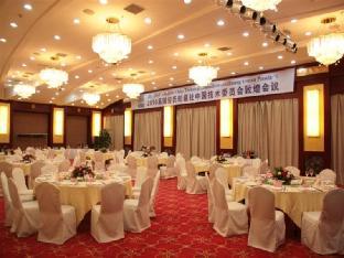 dunhuang grand soluxe hotel