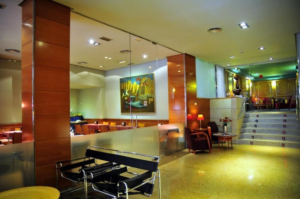 hotel zenit dos infantas