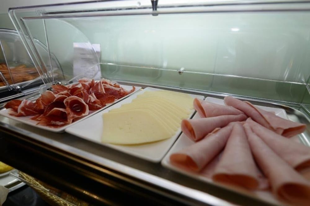 hotel zenit dos infantas