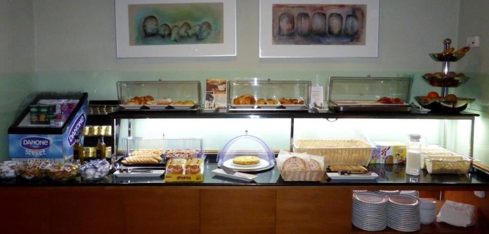 hotel zenit dos infantas