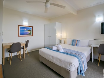 boat harbour apartments