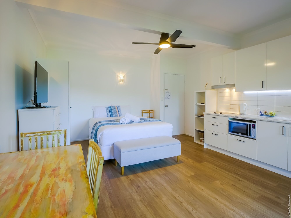 boat harbour apartments