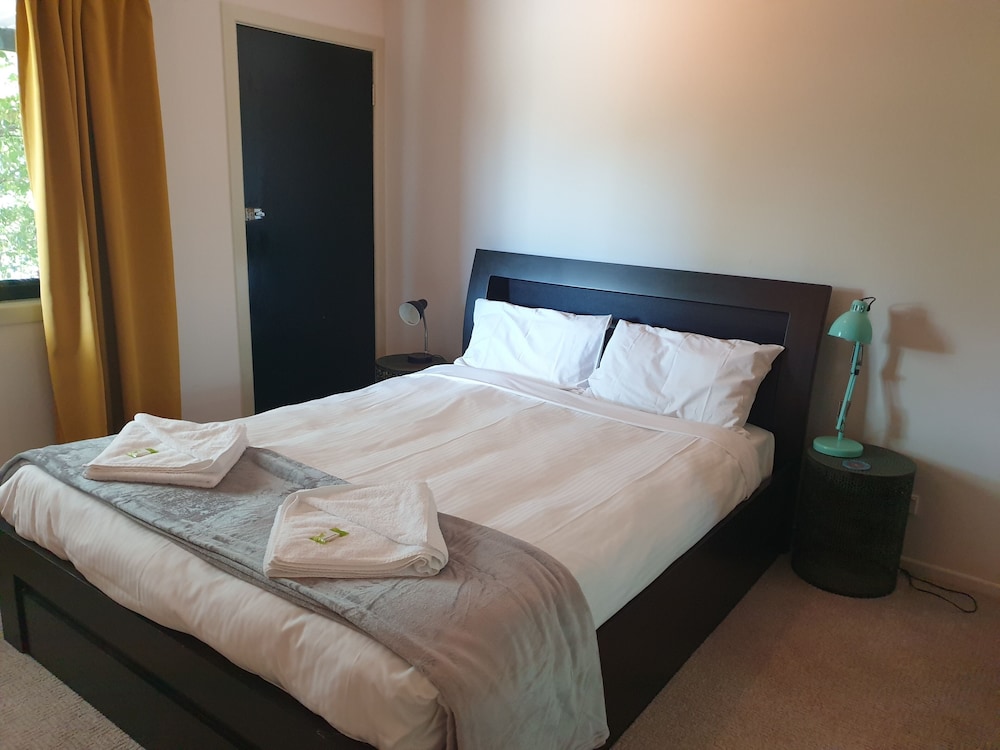 boat harbour apartments