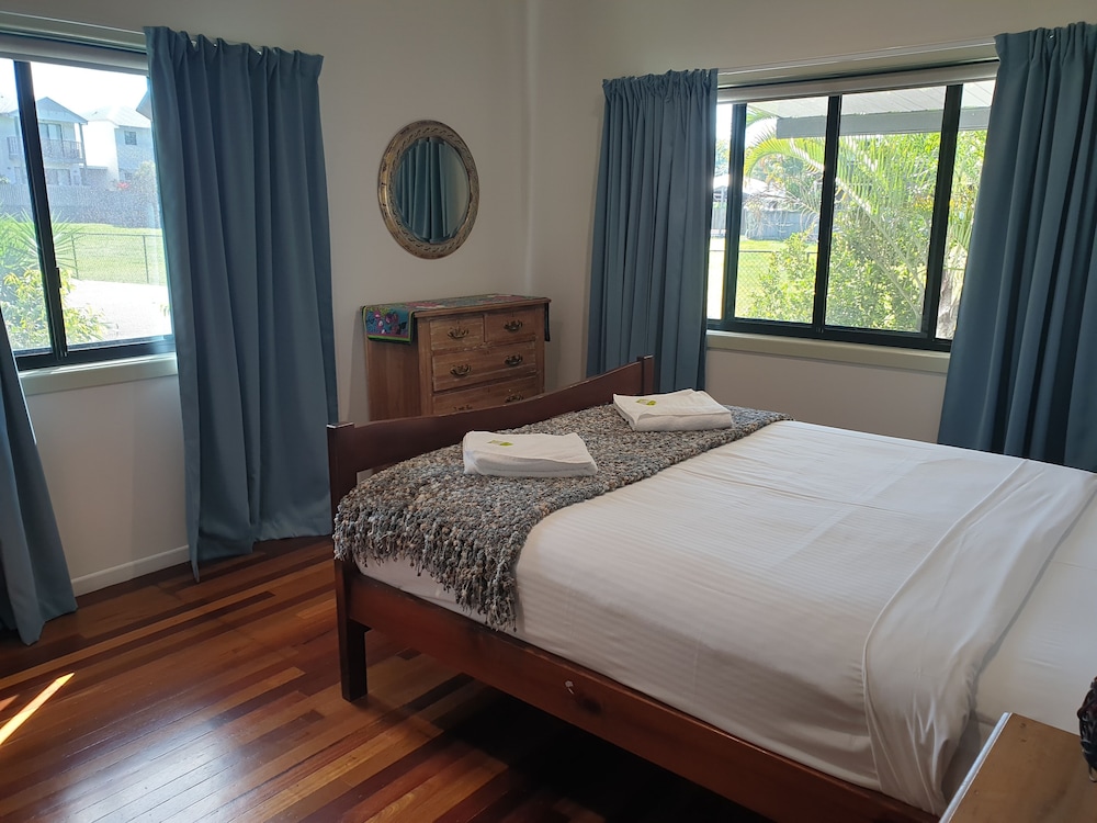 boat harbour apartments